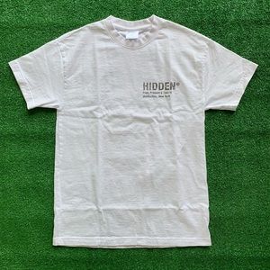 BRAND NEW SZ SMALL TEE